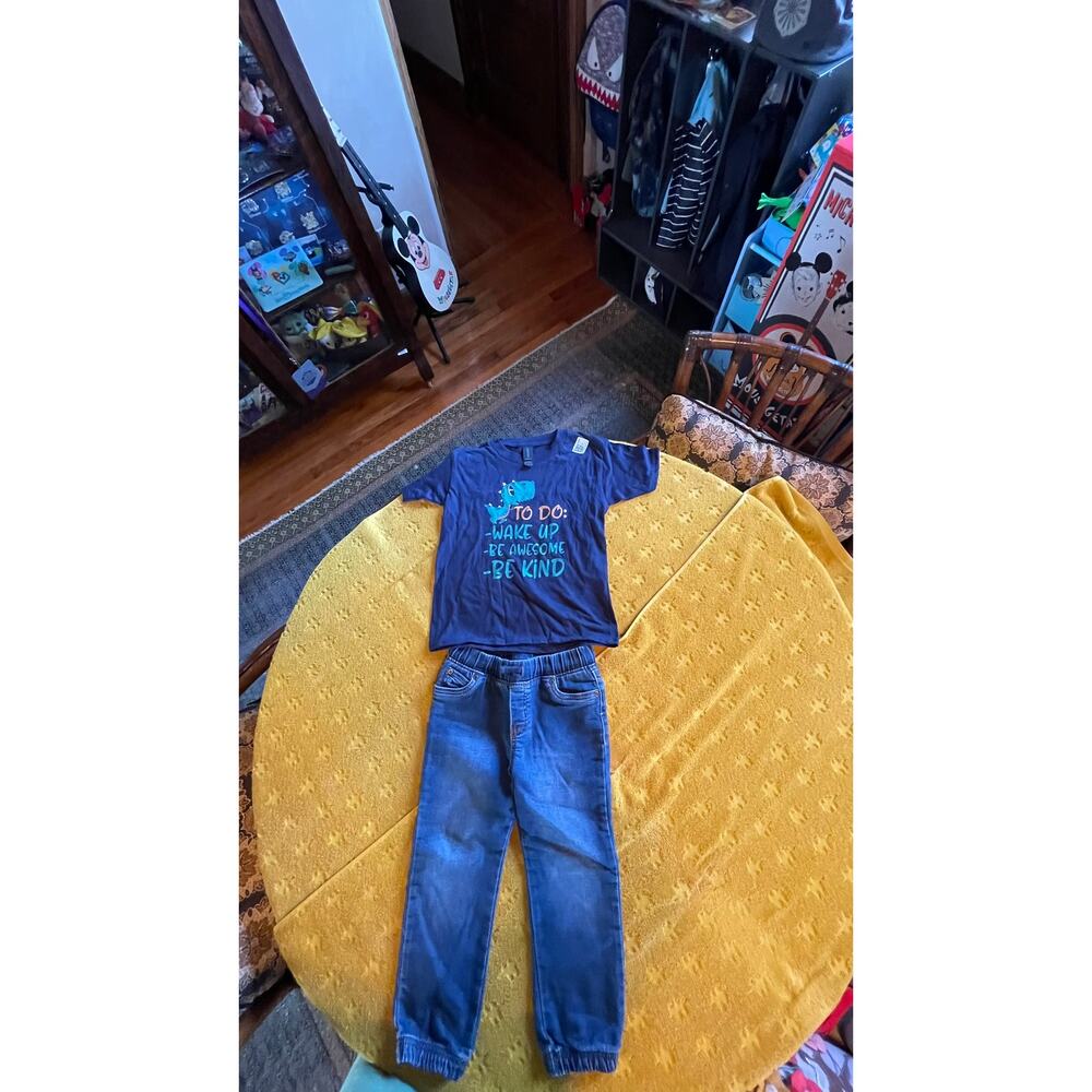 Awesome Dinosaur 'Be Kind' T-Shirt & Carter's Jeans Set Kids 4T